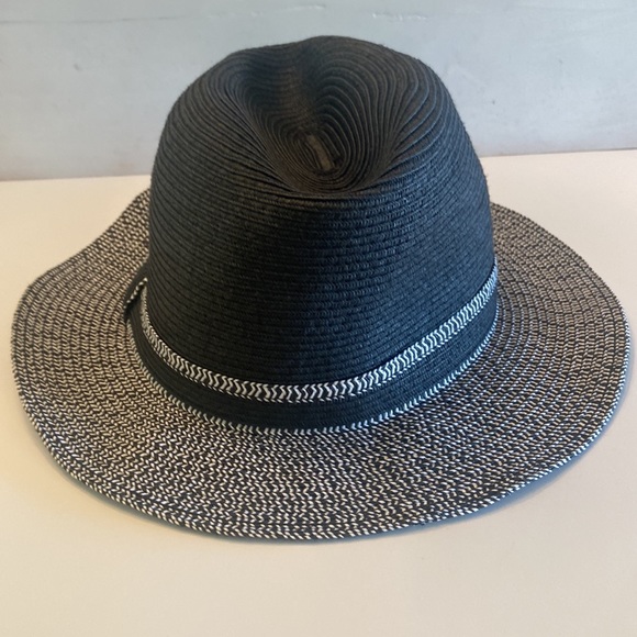 Black and grey fedora Retro style flexible hat - Picture 12 of 13